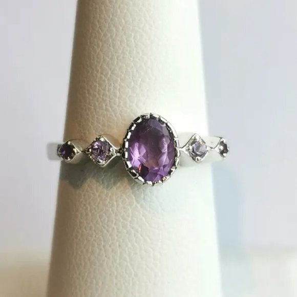 Sterling Silver Amethyst Ring Size 7 Vintage Inspired - Picture 2 of 5